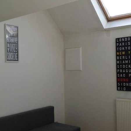 Central Duplex Sleeps 4 Brussels Exterior photo